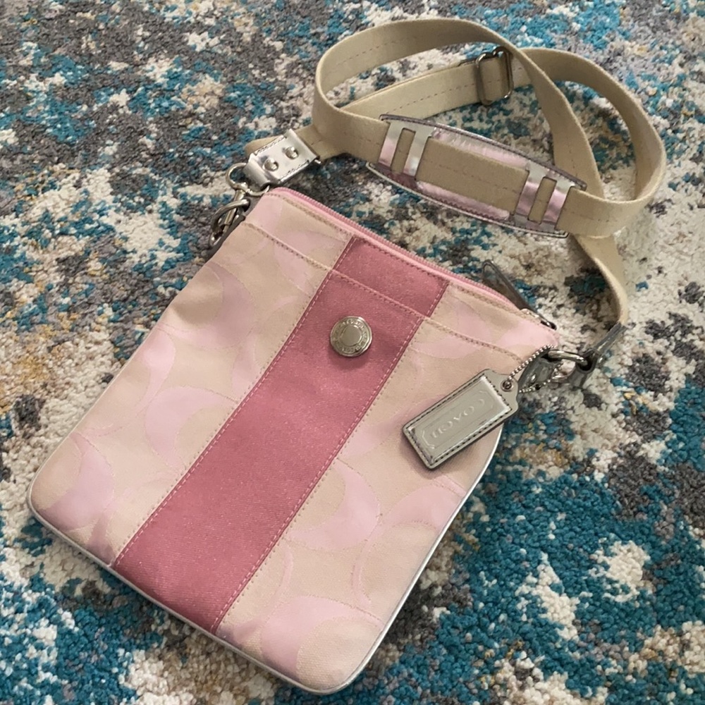 Coach crossbody bag pastel pink